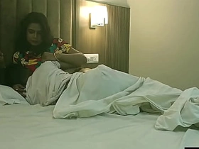 Senior Girlfriend Fucking with her student lover!